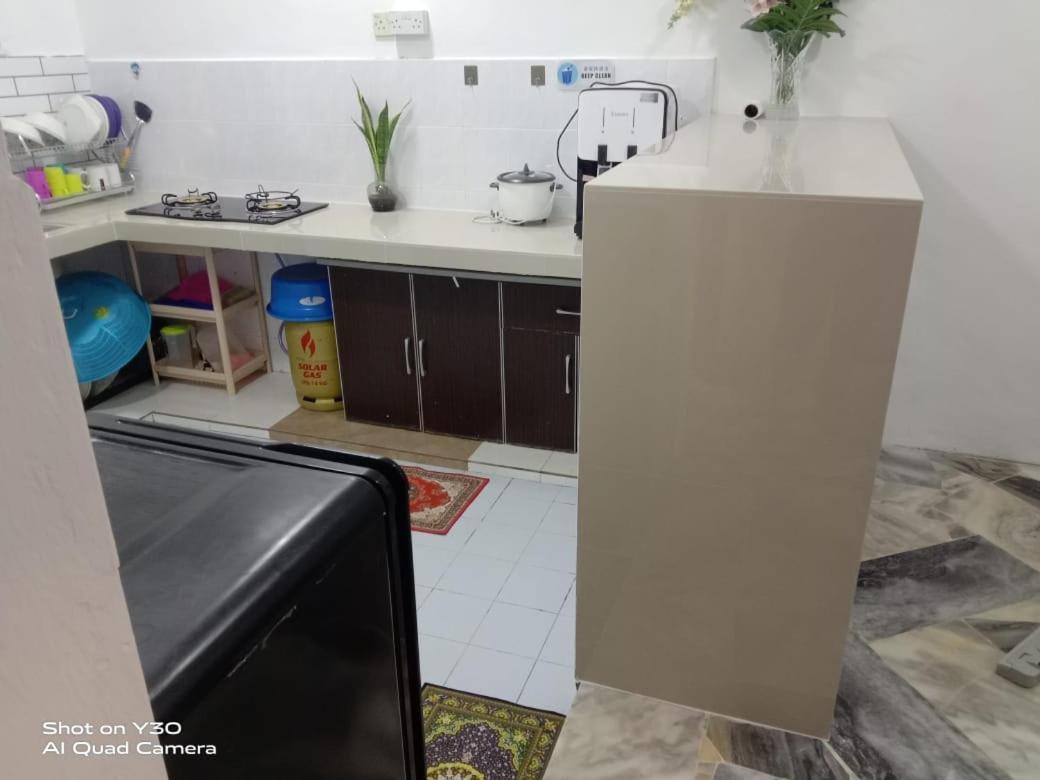 Imani Homestay Beach Gateway Bagan Lalang カンポン・バガン・ララン エクステリア 写真